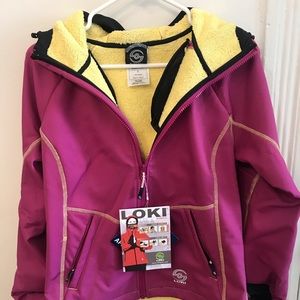 Loki Mountain Hoodie in Glam Pink